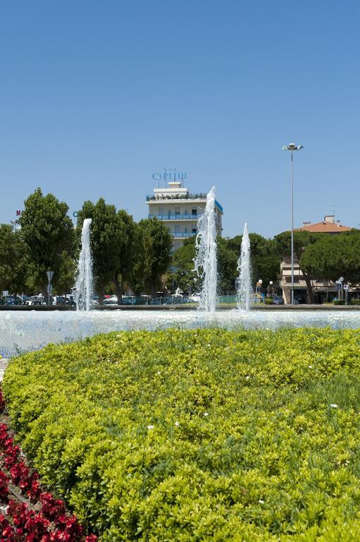Hotel Capitol Misano Adriatico Exterior foto