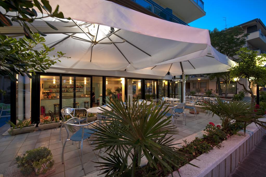 Hotel Capitol Misano Adriatico Exterior foto