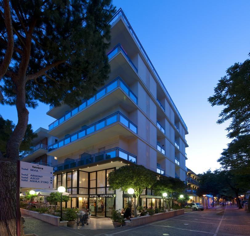 Hotel Capitol Misano Adriatico Exterior foto